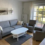 Haus Am Deich * Utersum