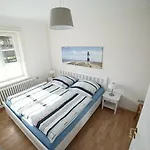 Haus Am Deich דירה Utersum