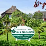 Haus Am Deich Apartment