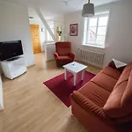 Haus Am Deich Апартаменты Utersum