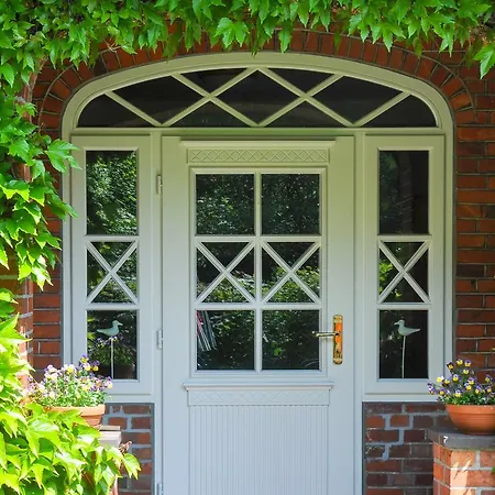 Haus Am Deich アパート